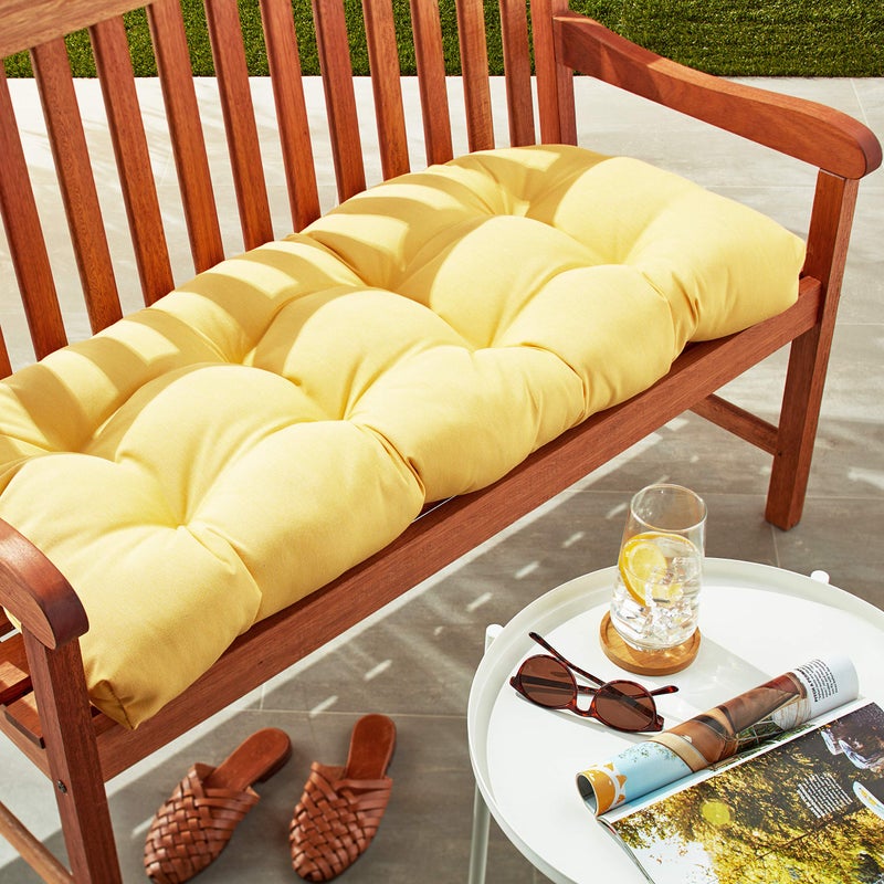 Pillow Perfect وسادة مثالية حصن صلبة داخلية/خارجية وسادة أريكة/أرجوحة من الخوص، مبطنة، مقاومة للطقس والتلاشي، 19" x 44"، أصفر - Image 2